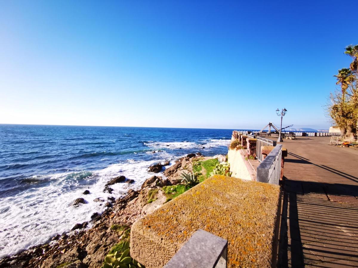 Royal Apartment Sea View Алгеро Екстериор снимка