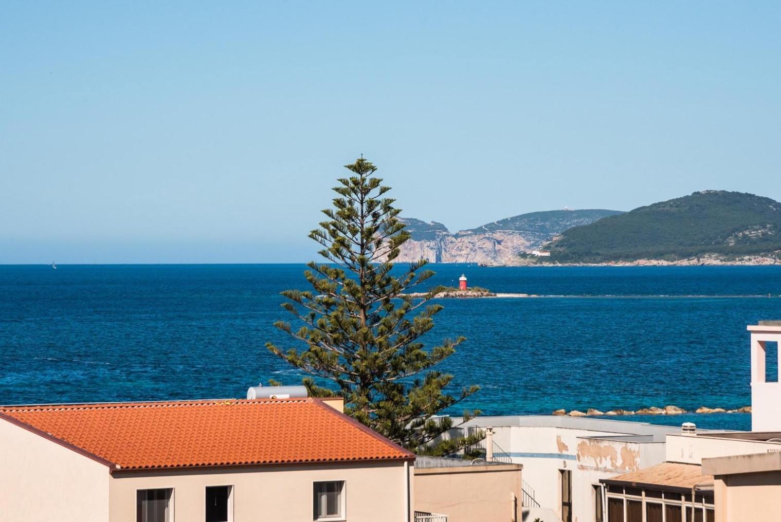 Royal Apartment Sea View Алгеро Екстериор снимка
